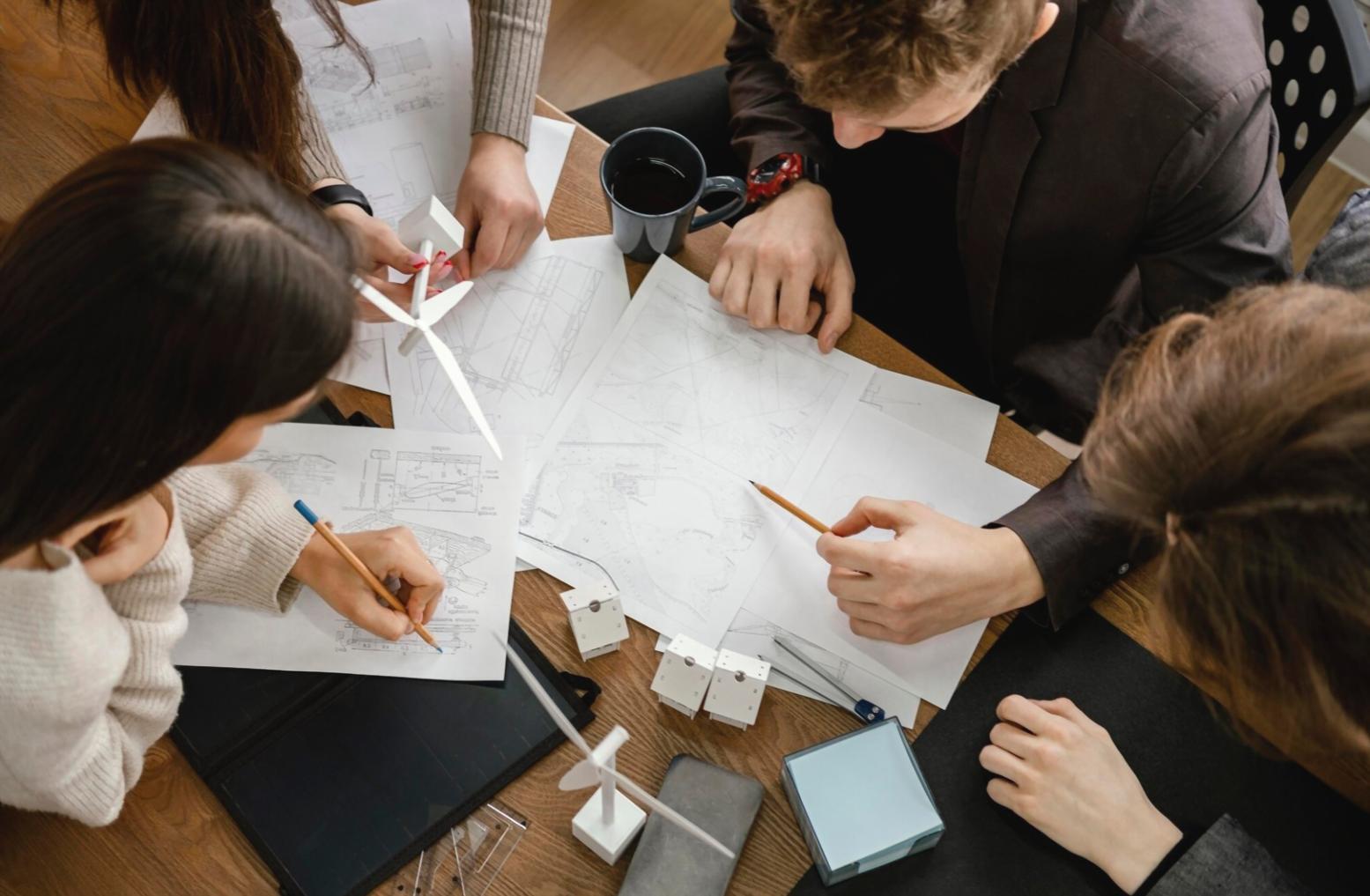 Diagrammes complexes montrant les patterns de reconnaissance de tendances